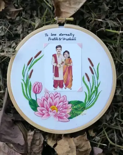 Engagement Wedding Embroidery Hoop | Wedding Gift | engagement gift | Sketch | Anniversary Gift | Perfect gift for couples @kiracreations 